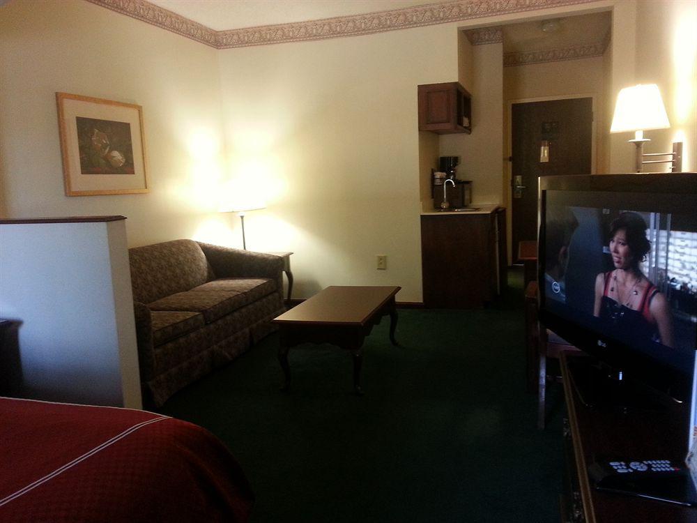 Red Roof Inn & Suites Albany, Ga Esterno foto